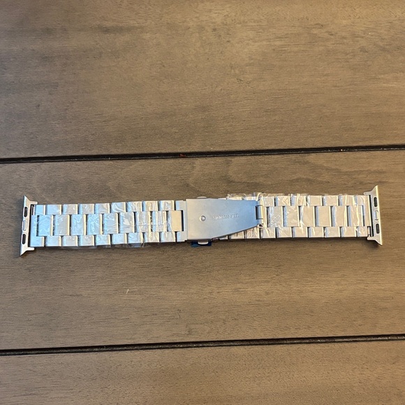 NWOT Stainless Steel Apple Watch Band - Silver and Gold - Picture 2 of 4